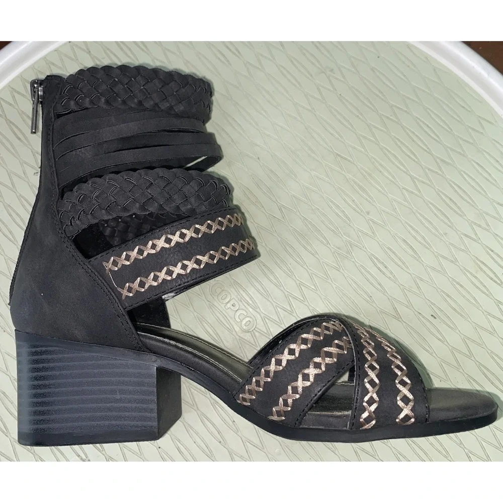 Maurices Women's Erin Strappy Dressy Gladiator Black/Gray Sandals Back-Zip 7 NEW